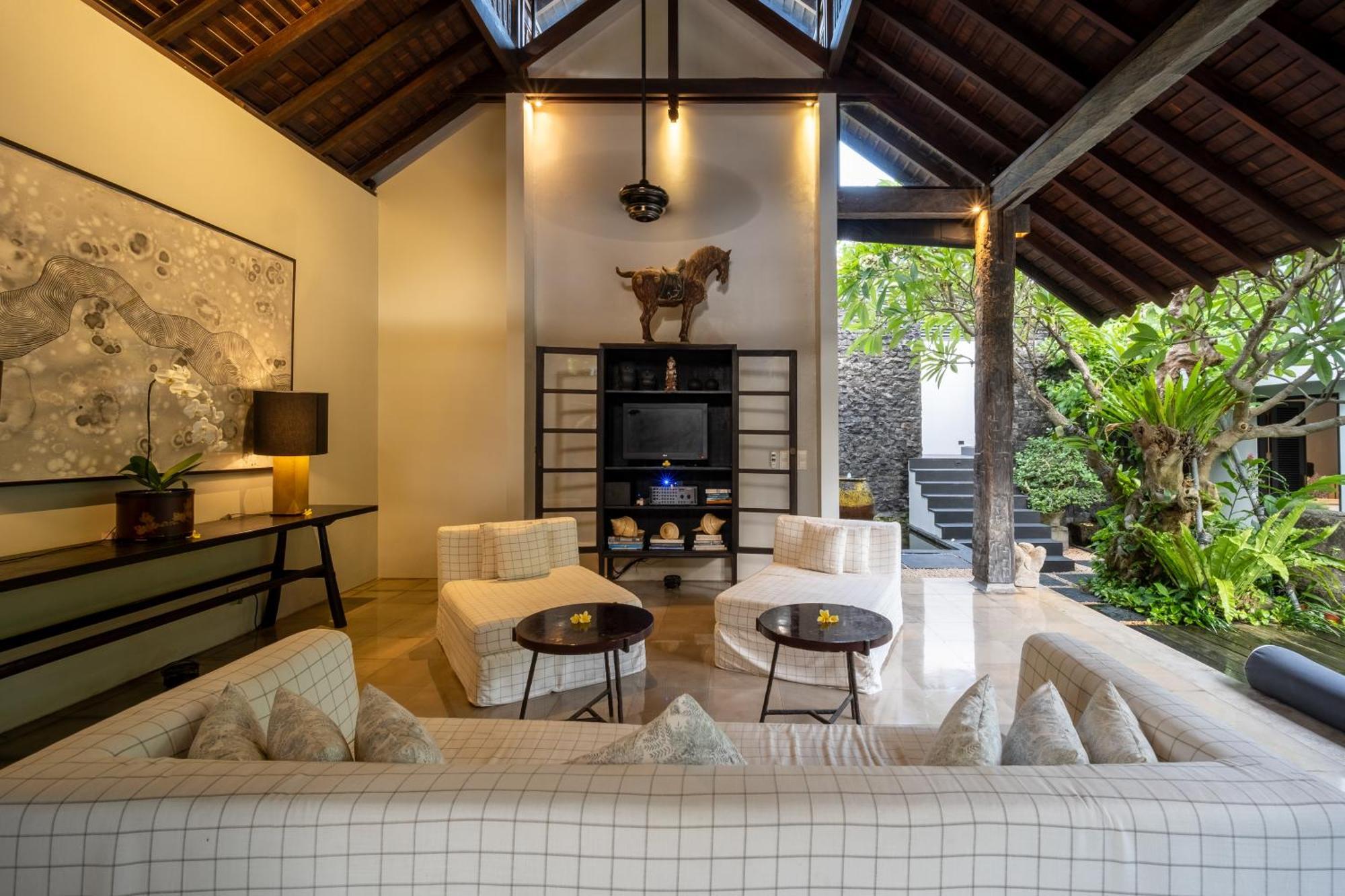 Villa De Suma - Fully Staffed Luxury Villa, Walk To The Beach! Seminyak Exterior foto